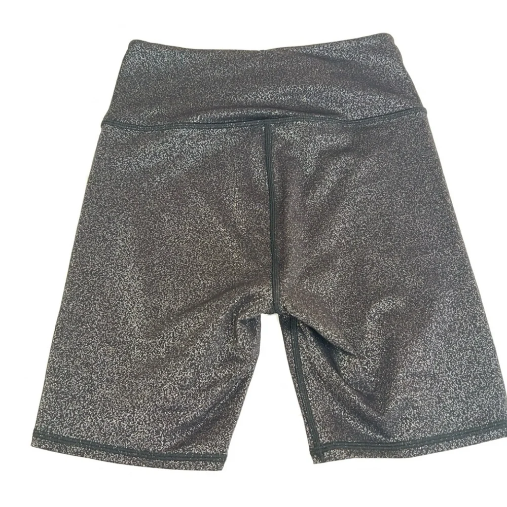 🆕ALO High Waist Glitter Biker Shorts
